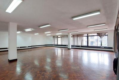 3,000 ft² Office with Backup Generator in Westlands Area