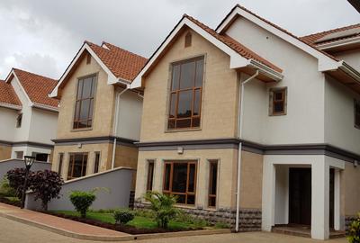 5 Bed Townhouse with En Suite at Lifestyle Townhouse - 2
