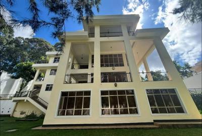 6 Bed House with En Suite at Kitisuru