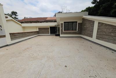 4 Bed Townhouse with En Suite in Spring Valley