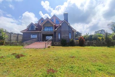 6 Bed House with En Suite in Cianda