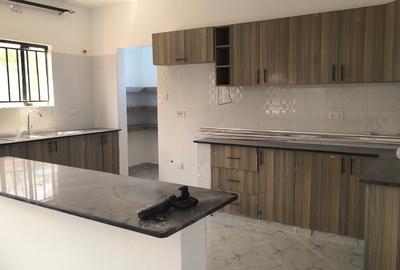 3 Bed House with En Suite in Kitengela - 4