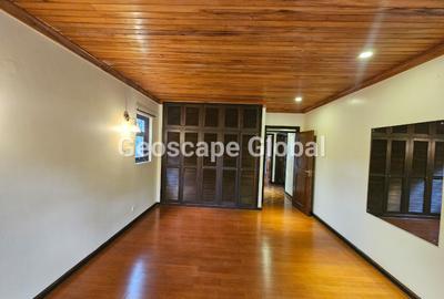 5 Bed House with En Suite in Muthaiga - 2