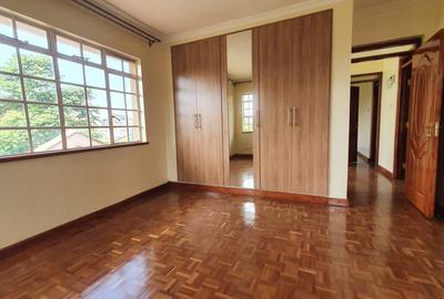 4 Bed Townhouse with En Suite in Kiambu Road - 4