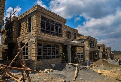 5 Bed Villa with En Suite at Karai - 3