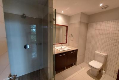 3 Bed Apartment with En Suite in Westlands Area - 4