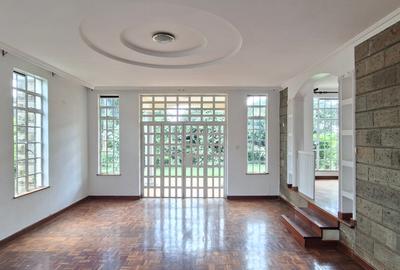 4 Bed House with En Suite at Nyari - 4