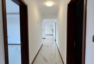 3 Bed Apartment with Swimming Pool in Kileleshwa