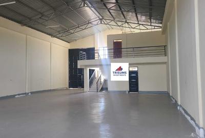 3,500 ft² Warehouse with Fibre Internet in Eastern ByPass
