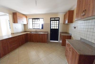 5 Bed House with En Suite at Garden Estate