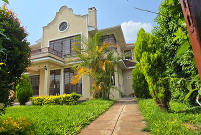 4 Bed Townhouse with En Suite in Kiambu Road