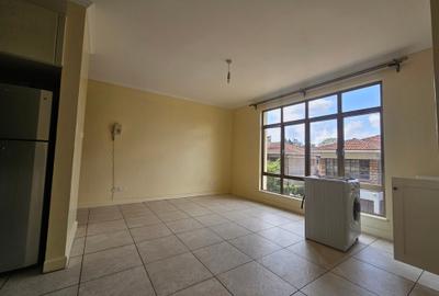 1 Bed Apartment with En Suite in Lavington - 2