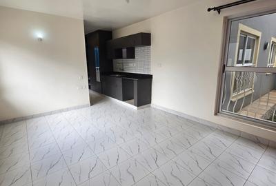 Studio Apartment with Swimming Pool at Bellevue - 4