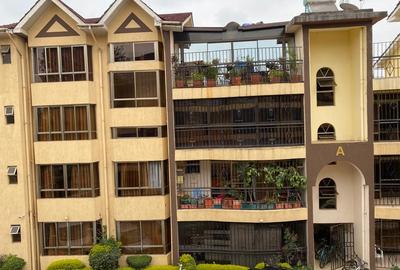 8 Bed Apartment with En Suite in Lavington