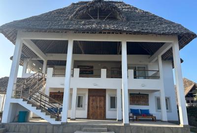 3 Bed House with En Suite at Dongokundu