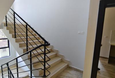 3 Bed Apartment with En Suite in Kilimani - 3