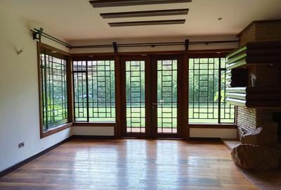 5 Bed Townhouse in Lake View - 4