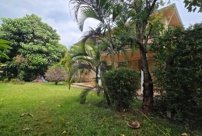 4 Bed Townhouse with En Suite in Kitisuru - 2