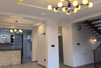 4 Bed Townhouse with En Suite in Membley