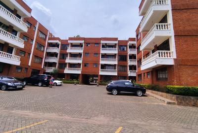 4 Bed Apartment with Parking in Riverside