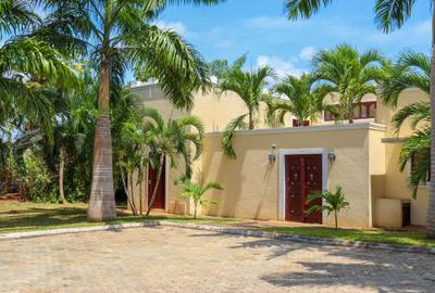 3 Bed House with En Suite in Vipingo