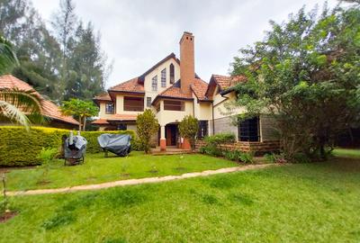 5 Bed House with En Suite in Runda