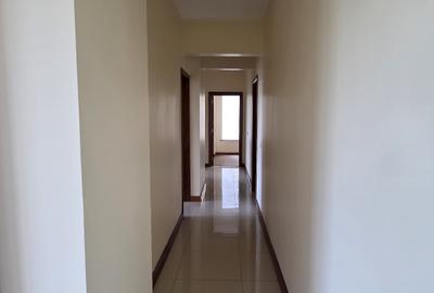 4 Bed Apartment with En Suite at Parklands - 3