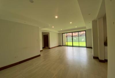 2 Bed Apartment with En Suite in Rhapta Road