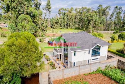 4 Bed House with En Suite at Gikambura - 2