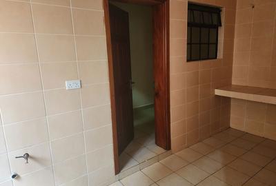 2 Bed Apartment with En Suite in Westlands Area