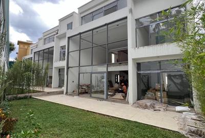 5 Bed Townhouse for Sale at Lavington Green