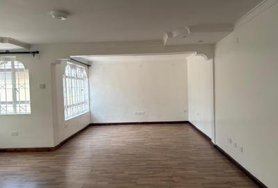 4 Bed Townhouse with En Suite at Muigai