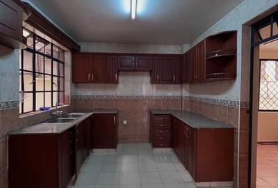 3 Bed Apartment with Swimming Pool in Kilimani - 2