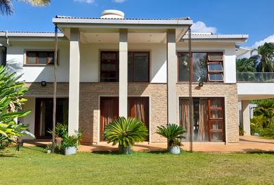 6 Bed Townhouse with En Suite at Kitisuru