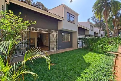 4 Bed Townhouse with En Suite in Westlands Area