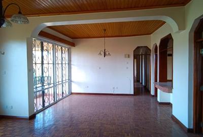 4 Bed Apartment with En Suite at Riverside Drive