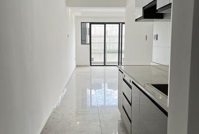 1 Bed Apartment with Gym in Kilimani - 2