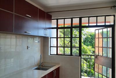 3 Bed Apartment with En Suite at Hebdred Road