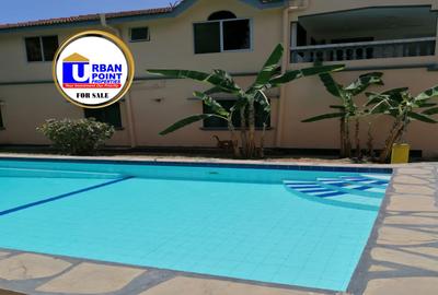 5 Bed House with Swimming Pool at Mtambo