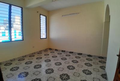 3 Bed Apartment with Borehole in Mombasa CBD - 4
