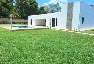 4 Bed Villa at Diani Beach Road