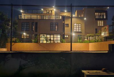 3 Bed Apartment with En Suite at Utheri Drive