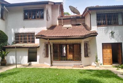 4 Bed Townhouse with En Suite in Kilimani - 4