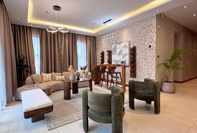 4 Bed House with En Suite in Westlands Area - 2