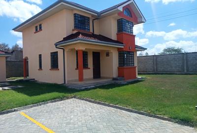 3 Bed House with En Suite at Acacia