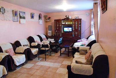 4 Bed House with En Suite in Komarock - 2