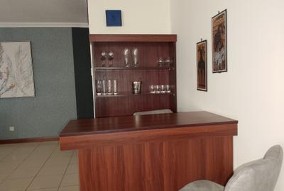 Furnished 1 Bed Apartment with En Suite at Parklands