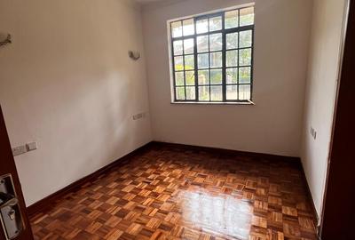4 Bed Townhouse with En Suite in Loresho - 3