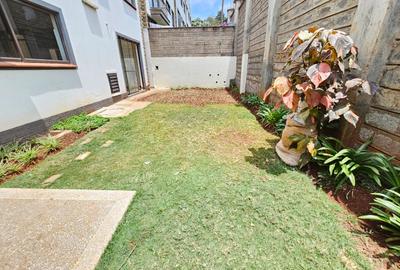 5 Bed Townhouse with En Suite in Spring Valley