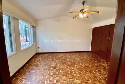 4 Bed Townhouse with En Suite in Muthaiga - 3